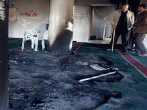 جريمة حرق مساجد فلسطين المحتلة هو إعلان حرب