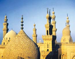 الأبعاد الجمالية للمئذنة في العمارة الإسلامية