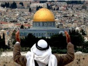 صحيفة سعودية: تحرير فلسطين مسئولية العرب والمسلمين
