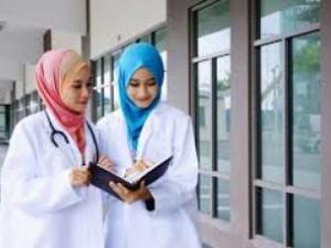 Enfermeras musulmanas decididas a vencer a los prejuicios en los EE.UU