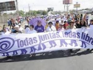 Mujeres en Guatemala protestan contra violencia de género