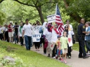 US Muslims Walk Against Islamophobia